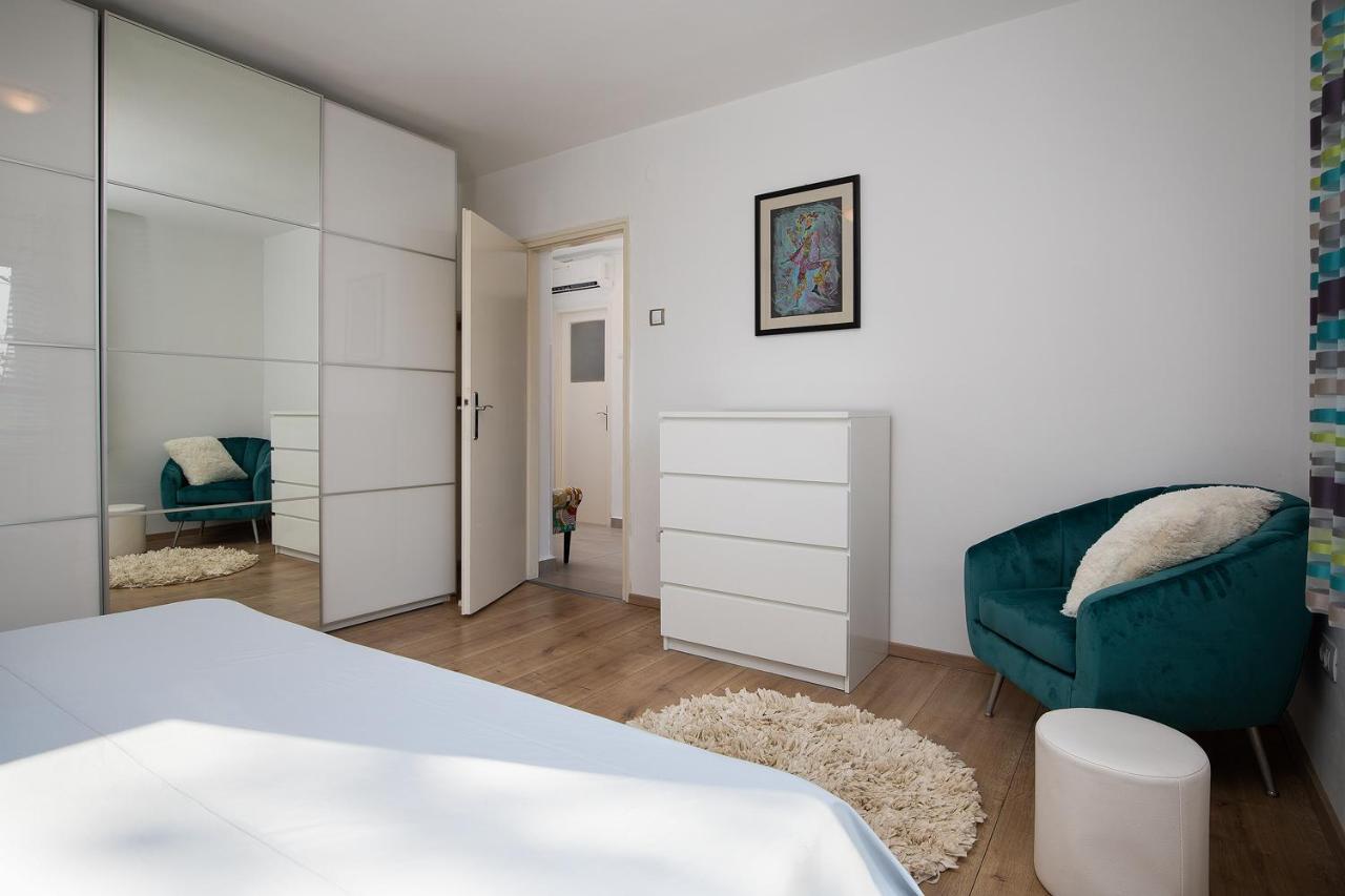 Apartment Kim Pula Buitenkant foto
